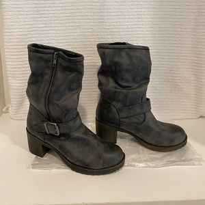 New Rocket Dog distressed black faux leather mid calf boot